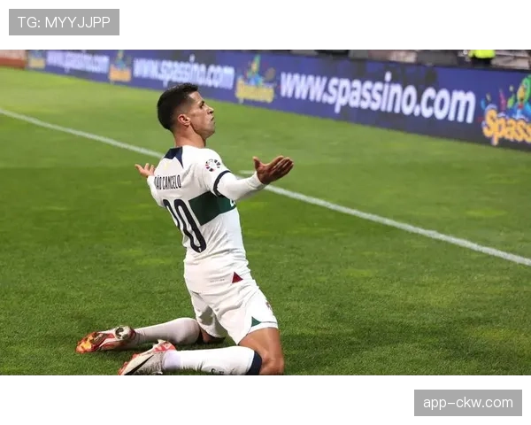 巴萨3-0完胜莱万特重返榜首，坎塞洛当选最佳亚马尔迎百胜里程碑